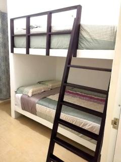 Itzae - - 8