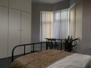 Ty Dogfield by Dream Short Stays - 8