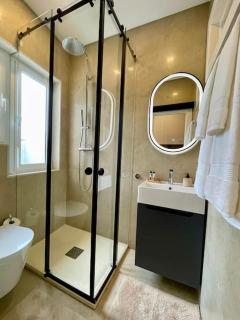 Stylish City Apartment & sunrise from your sofa - Top Stay! - Lissabon - 7