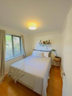 All the comforts by the lake - Perth - 8