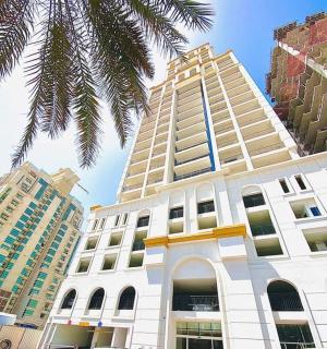 apartment one room private bathroom tub gym free parking - Dubai - 0