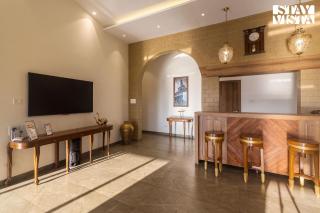 StayVistas Nyra Farms - Hill-view villa with Pool, Indoor & Outdoor games, & Lawn with Gazebo - Wada - 6