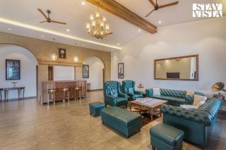 StayVistas Nyra Farms - Hill-view villa with Pool, Indoor & Outdoor games, & Lawn with Gazebo - Wada - 7