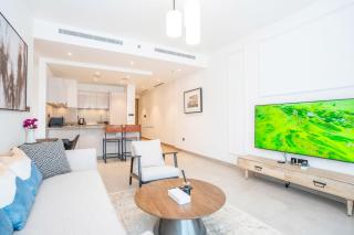 Vacay Lettings - Waves Grande - Sobha Hartland - Dubai - 1