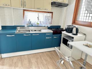 Entire 2nd floor with kitchen - Pick up available - Gimhae - 1