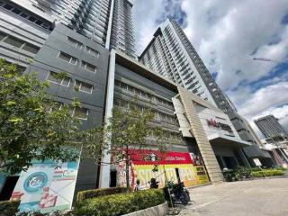 Avida tower by Mariza - 0