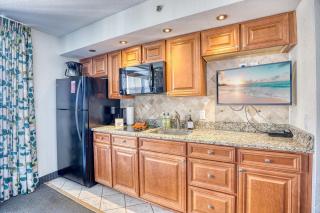 Oceanfront Balcony - Kitchen - Resort Pools and Hot Tubs - Myrtle Beach - 4
