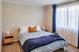 Amazing hill-top retreat, Outdoor Bath 30 mins to Wellington by train or car - 7
