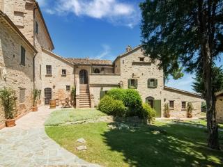 Stunning Apartment in Mombaroccio near Metauro River - Mombaroccio - 0