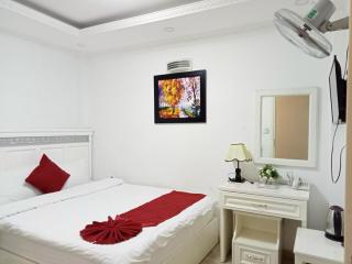 Hotel Đà Lạt HNC - Cách Chợ Đêm 30 Mét - Da Lat - 2