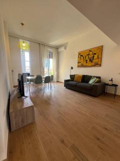 New Apartment with balcony, Isola Bosco Verticale - Milan - 7