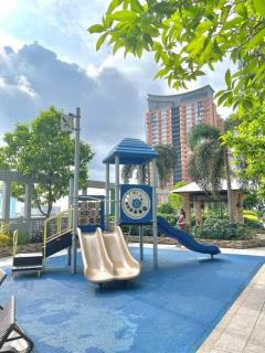 #36 Manhattan Heights cubao - 1