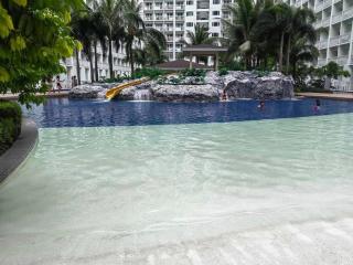 #39 Shore Residence - Manila - 9