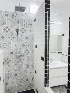 Loft Spacieux au Cœur du Village - 8