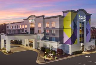 Spark By Hilton Winchester - 9