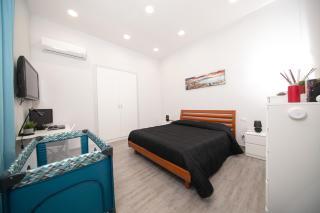 Casa Vacanze Alma B&B grazioso appartamento sul lungomare di Pozzuoli a 300mt dal centro e dal Rione Terra by Movery - Pozzuoli - 5