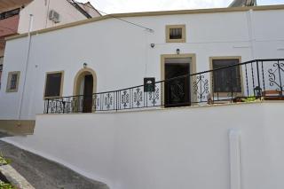 Cozy Traditional House - Kremasti - 9