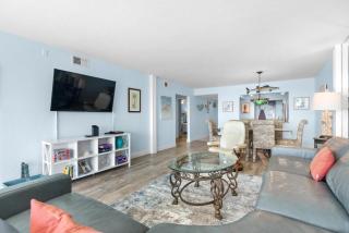 Shoreline Towers 3063 - 1