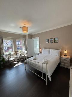 Large East Side Room above G Grace & Son - Tring - 5