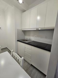 Nora's Guesthouse - Saranda - 3