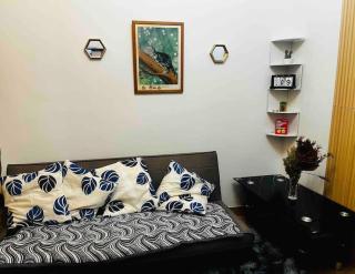 Hannilex Place- Trees Residences - Manila - 2