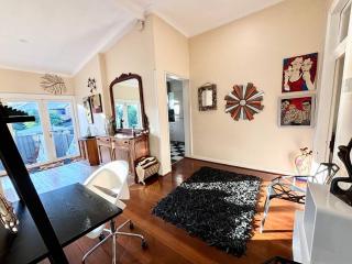 Subiaco Heritage House "Gem"! - 1