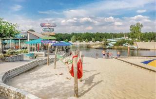 Awesome Home In Rheezerveen With Sauna - Rheezerveen - 8