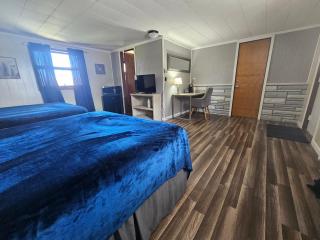 The Last Resort Motel - Hart - 3