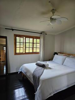 11-on-RobRoy serenity glamping cabins overlooking the Valley of 1000 Hills - Hillcrest - 7