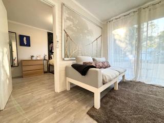 Serenity And Comfort In Subiaco 1 Bedroom Unit - Perth - 2