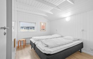 Beautiful Home In Blåvand With Kitchen - Blåvand - 2