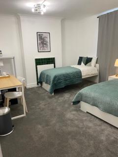 GUEST ROOMS in CAMDEN TOWN - 5