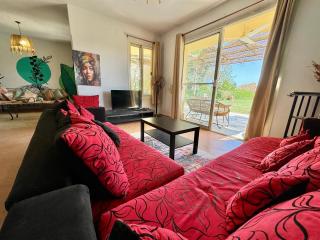 Spacious 5BR Cozy Beachfront Villa - Stunning Views - Ain Sokhna - 8