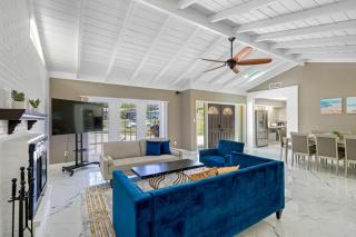 Escape To Pool Luxury Villa w 4-Bedroom - Clearwater - 1
