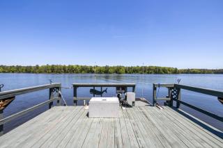 Grandpas House with 2 Kayaks - 7