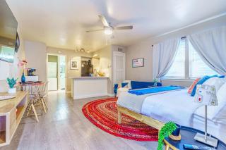 Chic Deluxe Studio-Pet Friendly-10 min to DT - Austin - 9
