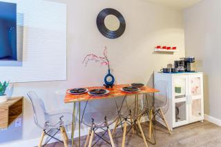 Chic Deluxe Studio-Pet Friendly-10 min to DT - Austin - 8
