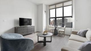 Landing at Logan Apartments - Studio in Logan Square - Chicago - 8