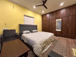 John's Homestay - Srinagar - 5