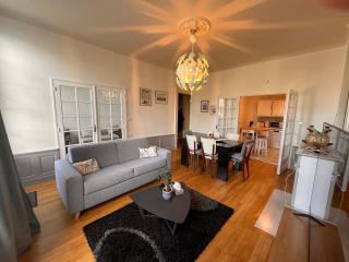 La Colbertine - Charming Apartment in Place Colbert - 5