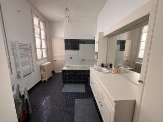 La Colbertine - Charming Apartment in Place Colbert - 1