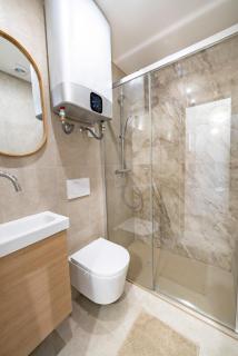 Studio Banane 2 min croisette mitoyen Martinez - Cannes - 6