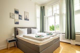 KAISER 02 by ROCKCHAIR Apartments l SUPERHOST Status l 3 Bedrooms Boxspringbeds 2 Bathrooms l Cozy Family & Business Flair 155 sqm 3 Balcony 2nd Floor Elevator up to 10 guests welcomes you! - Berlino - 9