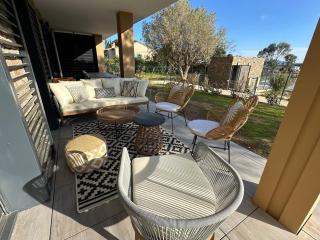 Magnifique T4 neuf de 90m2 avec jardin et piscine au cœur de Sainte Maxime - Sainte-Maxime - 2