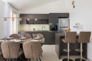 Apartment ☆50 grey☆ - Okrug Gornji - 4