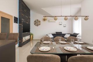 Apartment ☆50 grey☆ - Okrug Gornji - 6