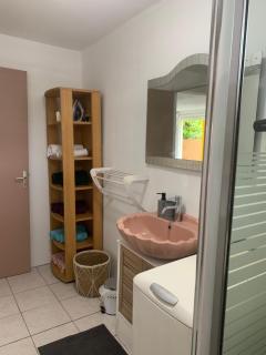 Bas de villa de 3 chambres et spa - 2