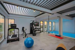 Exclusive Crete Villa 4 Bedrooms Villa Blue Lavish Interiors Infinity Pool Incredible Sea Views Terrace With Bbq Gym Rethymno - Ádhele - 9
