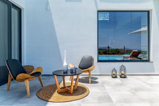 Exclusive Crete Villa 4 Bedrooms Villa Blue Lavish Interiors Infinity Pool Incredible Sea Views Terrace With Bbq Gym Rethymno - Ádhele - 8