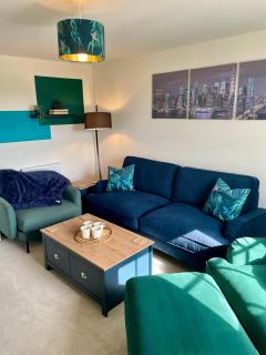 3-Bedroom Luxury Stay With FREE Parking - Market Harborough - 0